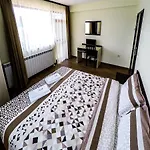 Divna Forest & House Dospat