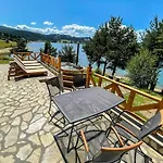 Divna Forest & House Dospat