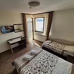 Divna Forest & House 多斯帕特
