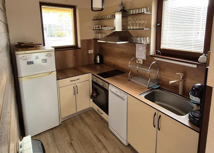 Divna Forest & House Dospat