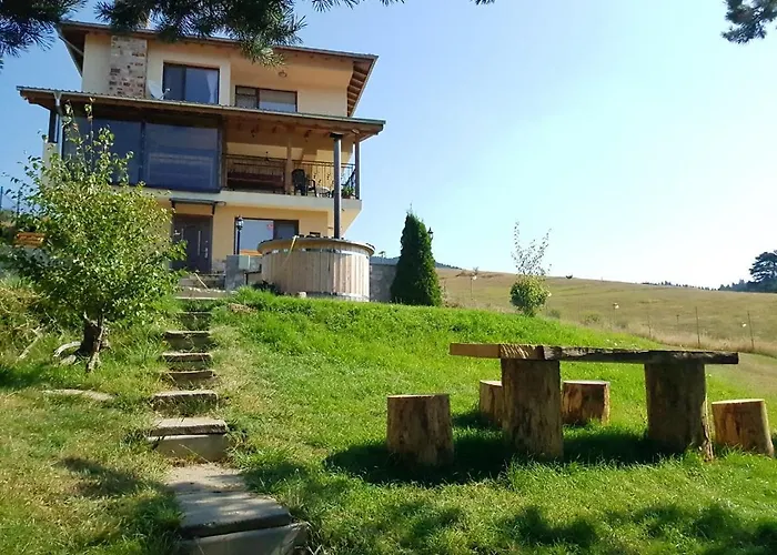 Divna Forest & House *